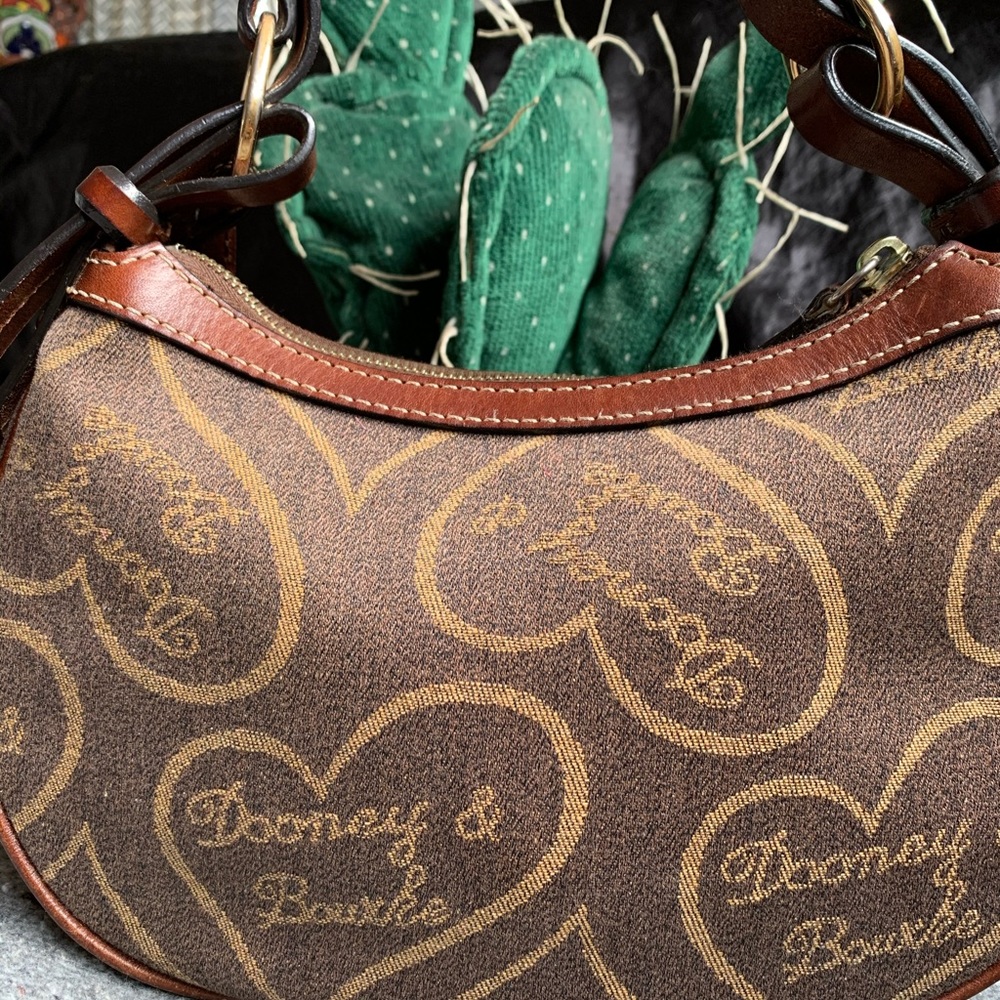 Vintage Dooney & Bourke Shoulder Handbag